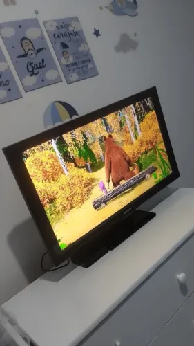 ( URGENTE) Televisão e monitor super conservada