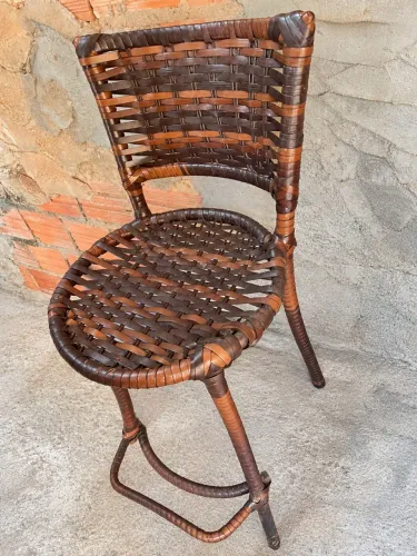 Banqueta / Material resistente 