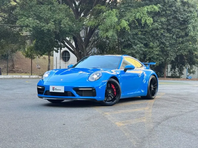 Porsche 911 Carrera 3.0 24V H6 PDK 2024