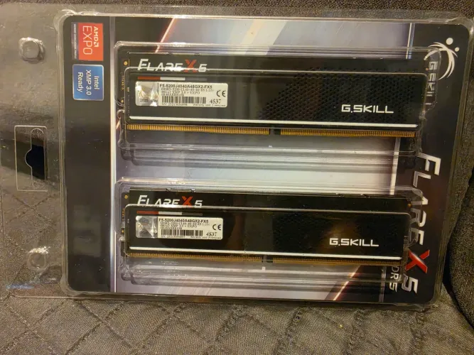 Memoria RAM Top of Line. 2x48gb = 96gb!!! G.Skill Flare X 5. DDR5 5200Mhz. CL40. Só Recife