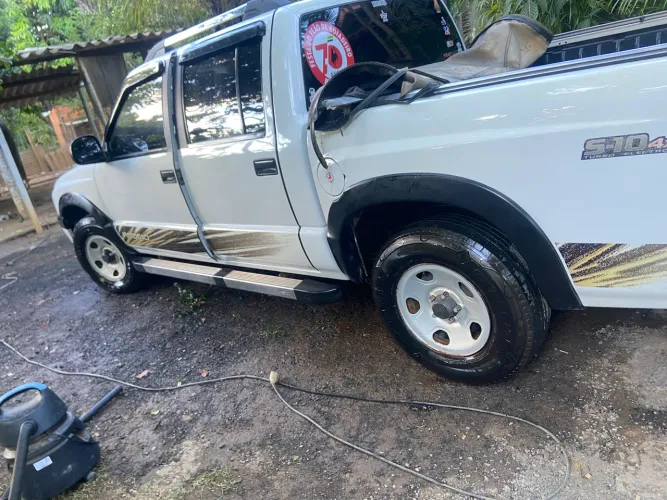 Vende-se Rodas é pneus da s10
