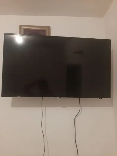 TV SAMSUNG FULL HD com SUPORTE ARTICULADO