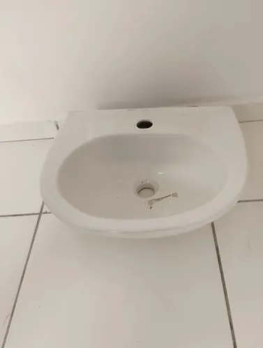 Lavatório de banheiro 30cm  para sair hoje 