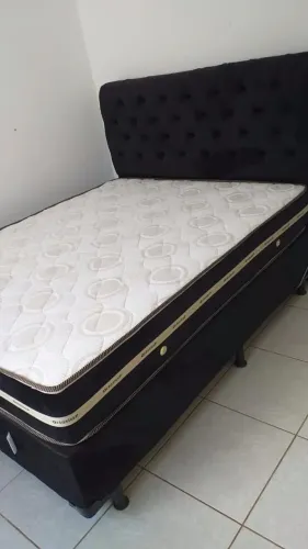Cama Queem