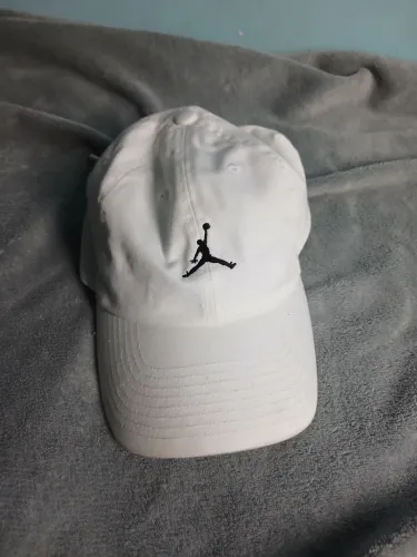 Boné Jordan Branco