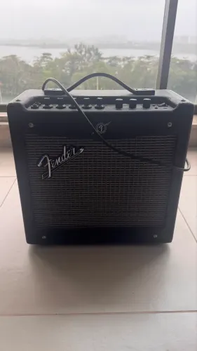 Fender Mustang I V2 20W - Amplificador para Guitarra