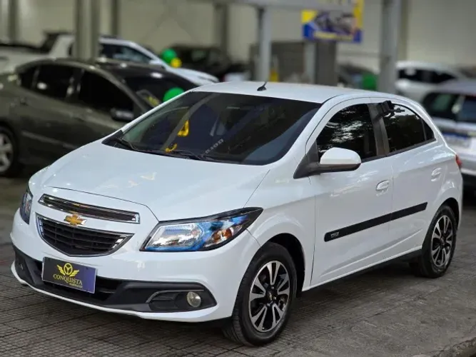 Chevrolet Onix Hatch LTZ 1.4 8V Flex Power Aut. 4P 2014