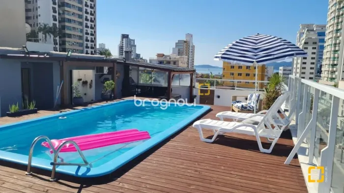 Brognoli Vende - Cobertura Exclusiva com Vista para o Mar, no Estreito