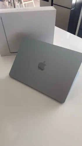 MacBook Air M4 256GB | 16 GB RAM - Garantia Apple até 05/05/2027 Completo