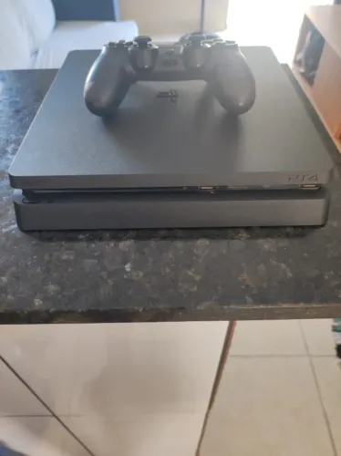 Play 4 slim 1TB
