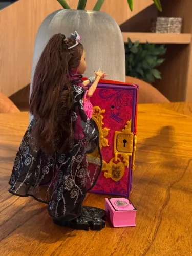 Ever After High Briar Beauty