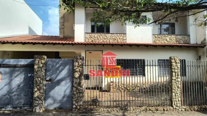 Sobrado com 4 dormitórios para alugar, 237 m² por R$ 5.205,13/mês - Zona 04 - Maringá/PR