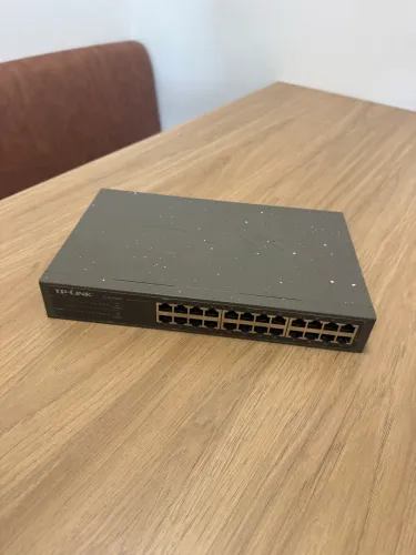 Switch TP-Link TL-SG1024D