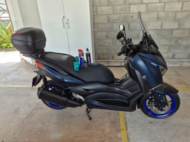 YAMAHA XMAX 250 - LINDA