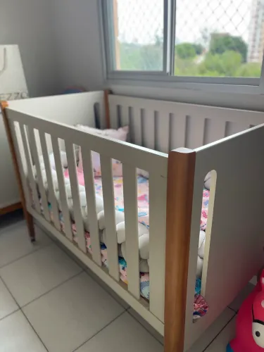 Berço usado poucas vezes