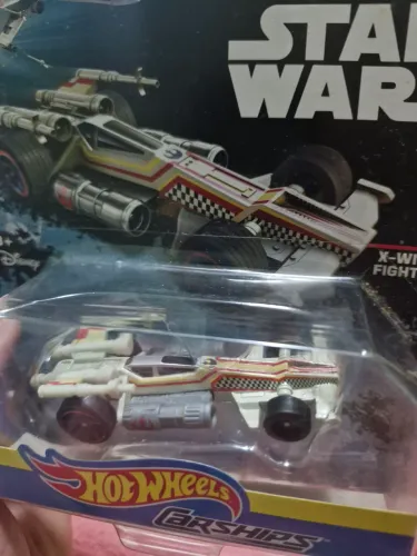 HOT WHEELS STAR WARS - ROGUE ONE X-WING CARSHIP