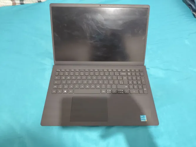 Notebook Dell InspironPentium Gold seminovo, funcionando perfeitamente! Bateria boa.