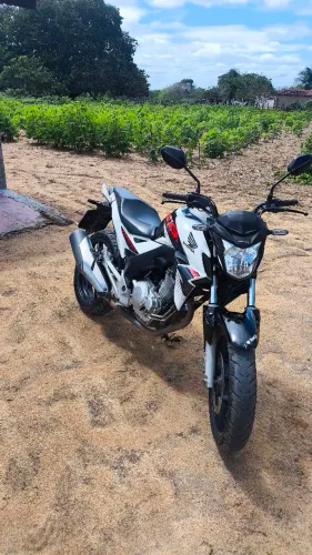Moto muito nova 