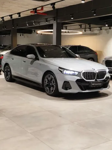 BMW 530E M Sport 2.0 Turbo Híbrido Aut. 2025