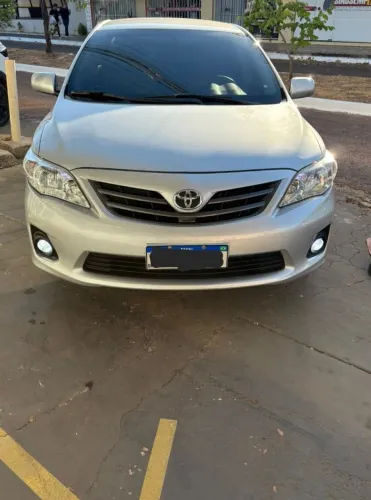 Toyota Corolla GLI 1.8 Flex 16V Mec. 2012