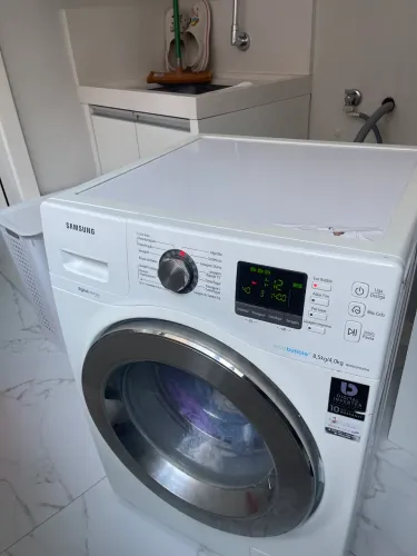 Lava e seca Samsung