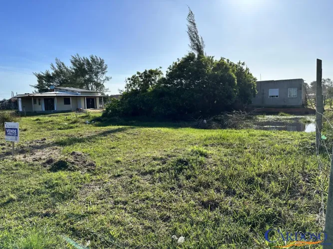 Terreno na Av Interpraia Norte em Balneário Atlântico