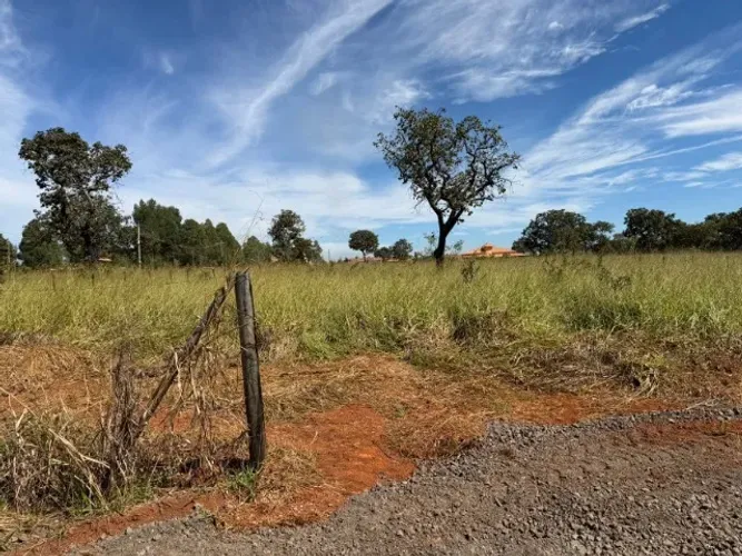 Oportunidade - Terreno de 2.000m² regularizado por 50 mil Reais perto de tudo!