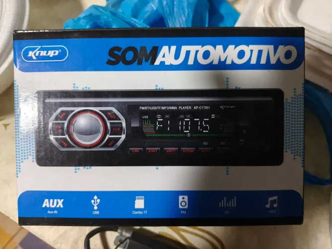 Rádio automotivo Marca/Modelo: Knup KP-C17BH.