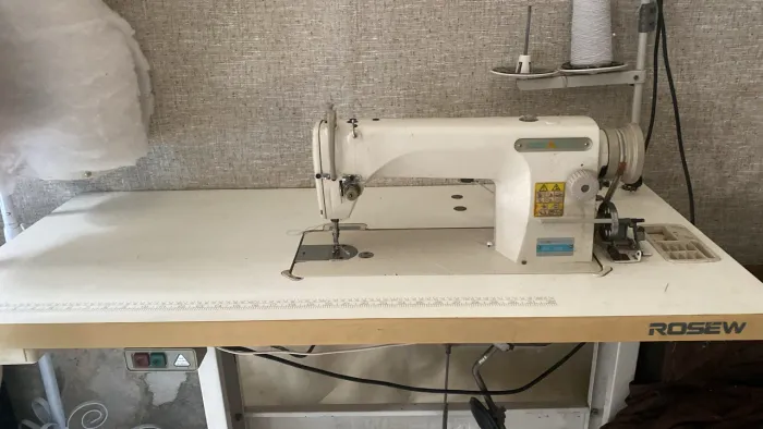 Maquina de costura industrial