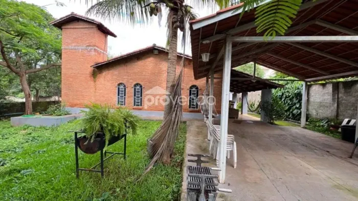 CASA 04 QUARTOS SENDO 02 SUÍTES - TERRENO 1.150m² - CONDOMÍNIO PARQUE DOS CISNES