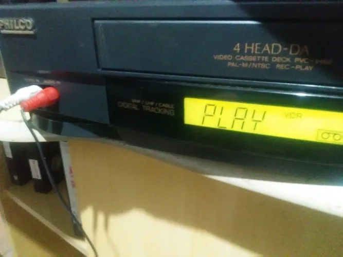 Vídeo Cassete Philco perfeito