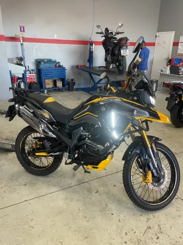 VENDO SHI 250 2025 - 33.500 km