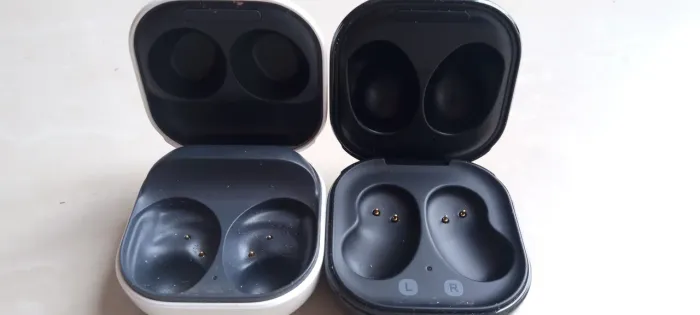 2estojos de fones Samsung originais ceilândia retirada