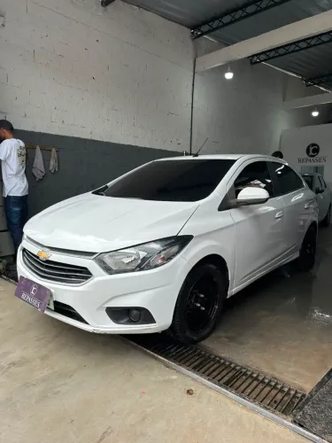 Chevrolet Onix Hatch LT 1.4 8V Flex Mec. 4P 2018