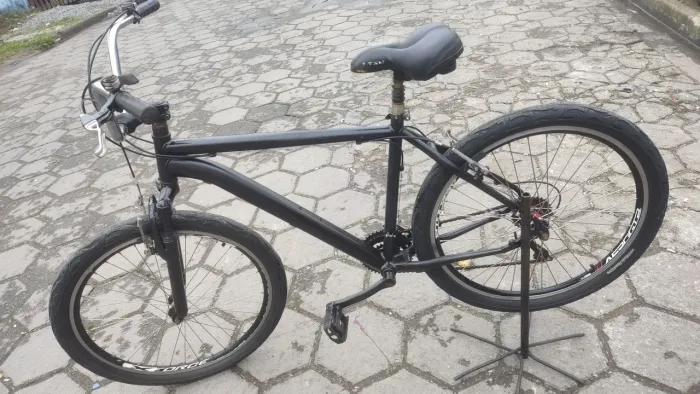 Bicicleta aro 26 Caloi alumínio 18 marchas
