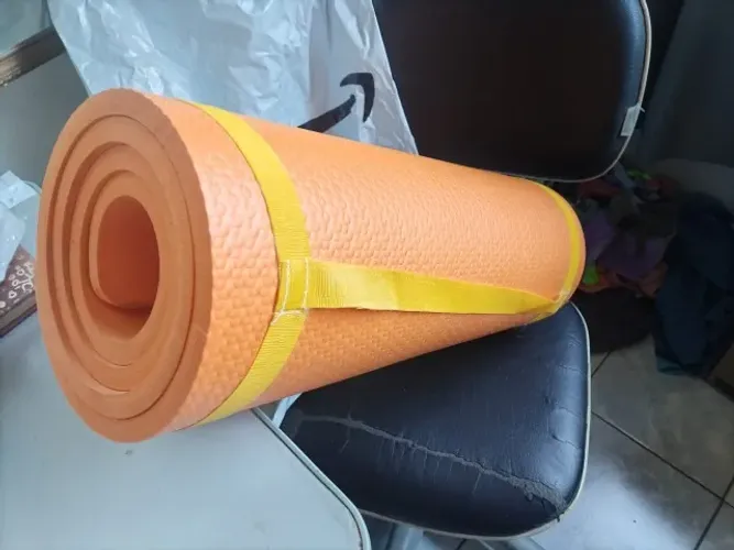 Tapete de Yoga Extra Grosso 1,2cm (Amazon) Laranja - Novo R$ 70