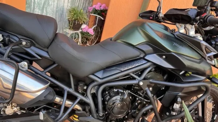 Triumph Tiger 800 XC 2014 25.896 Km único dono, equipada