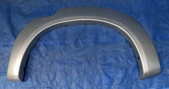 Aplique Paralama Traseiro Esquerdo Hilux 2007 - 2015