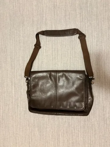 Bolsa de couro estilo carteiro