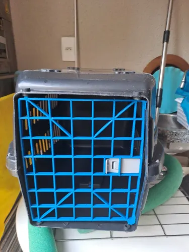 Caixa transportadora de animais