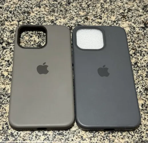 Capa Iphone 15 pro Max Cinza