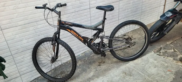 Bicicleta Aro 24 com mola de Amortecedor