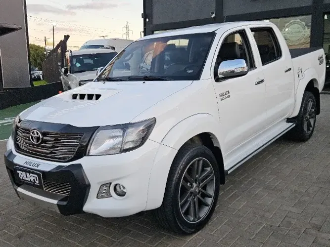 Toyota Hilux CD SRV D4-d 4X4 3.0 TDI Diesel AUT 2015