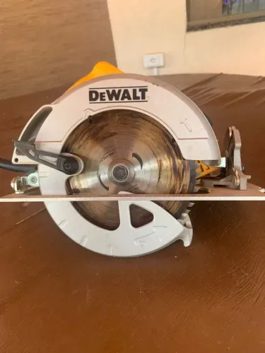 Serra Circular DeWalt DWE575-BR