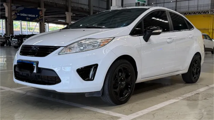 Ford Fiesta Titanium 1.6 16V Flex Mec. 2013