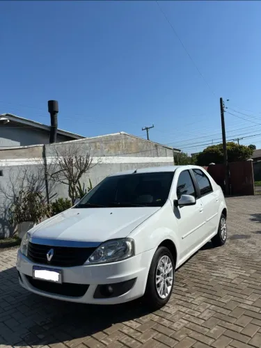 Renault Logan Expression Hi-flex 1.6 8V 4P 2013