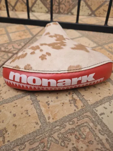 Banco monareta anos 70