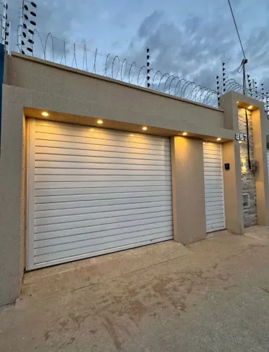 VENDO CASA NA PARTE ALTA DE MACEIÓ