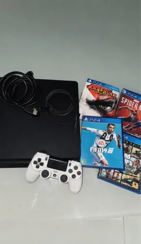 PS4 Slim