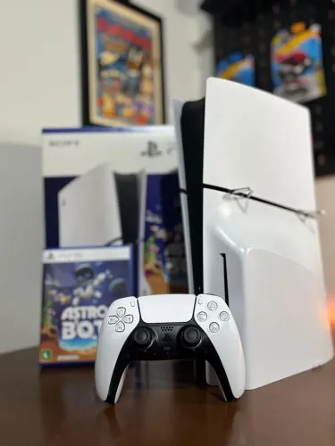 PlayStation 5 Slim Física 1TB + Astro Bot Aceito Trocas/Parcelo